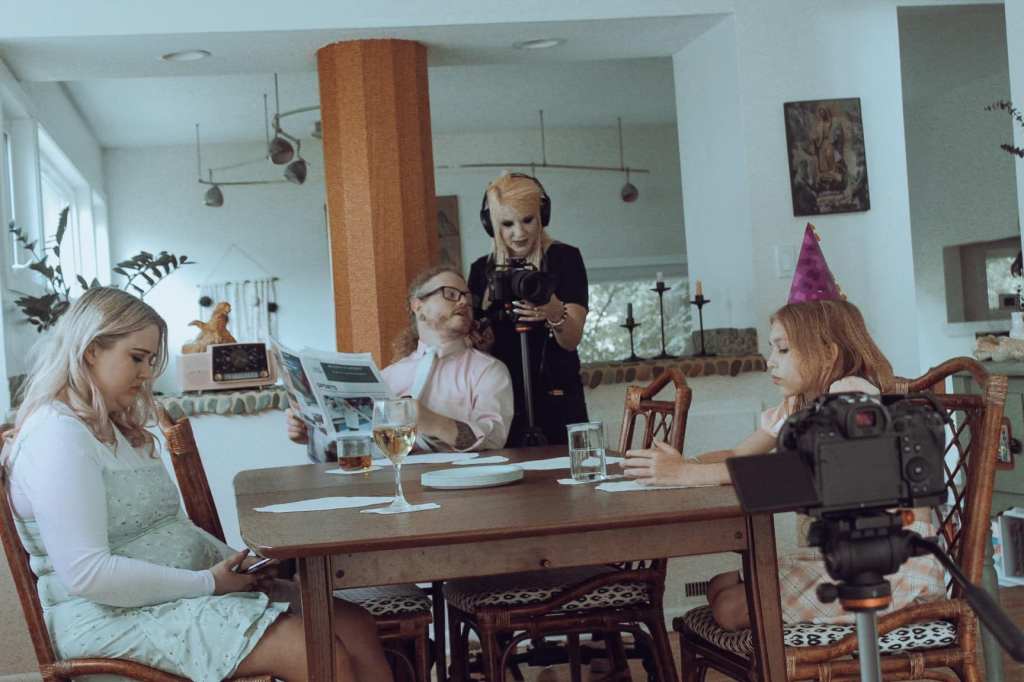 Jordan and Blaire on set